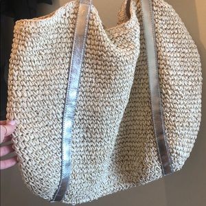 Straw tote bag